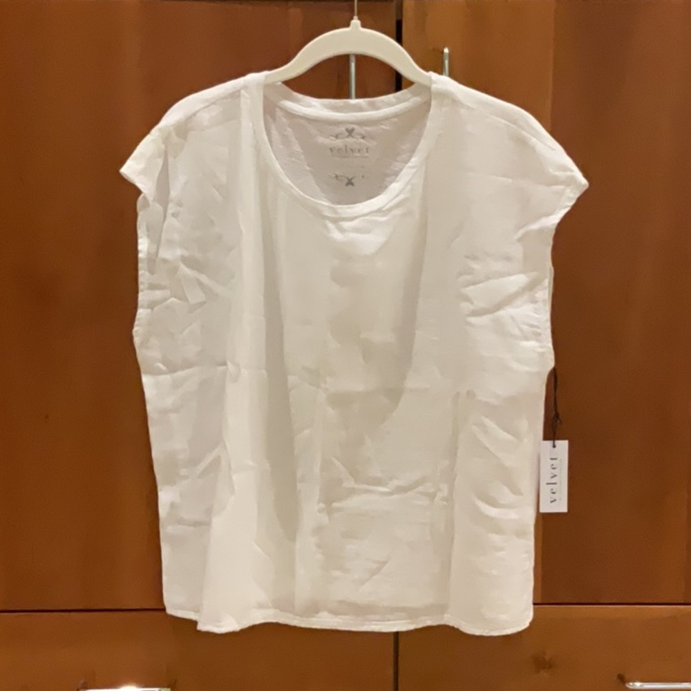 New With Tags Daniella Crewneck Tee